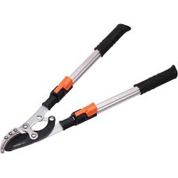 HEDGE SHEAR TELESCOPIC 28"-34.5"